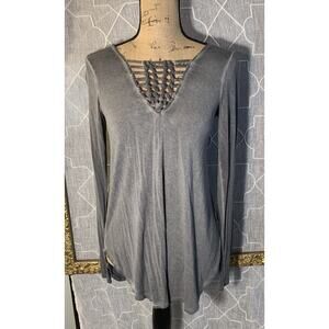 American Eagle Top Shirt Crochet Burn Out BOHO peasant Soft Sexy Knit V Neck XS